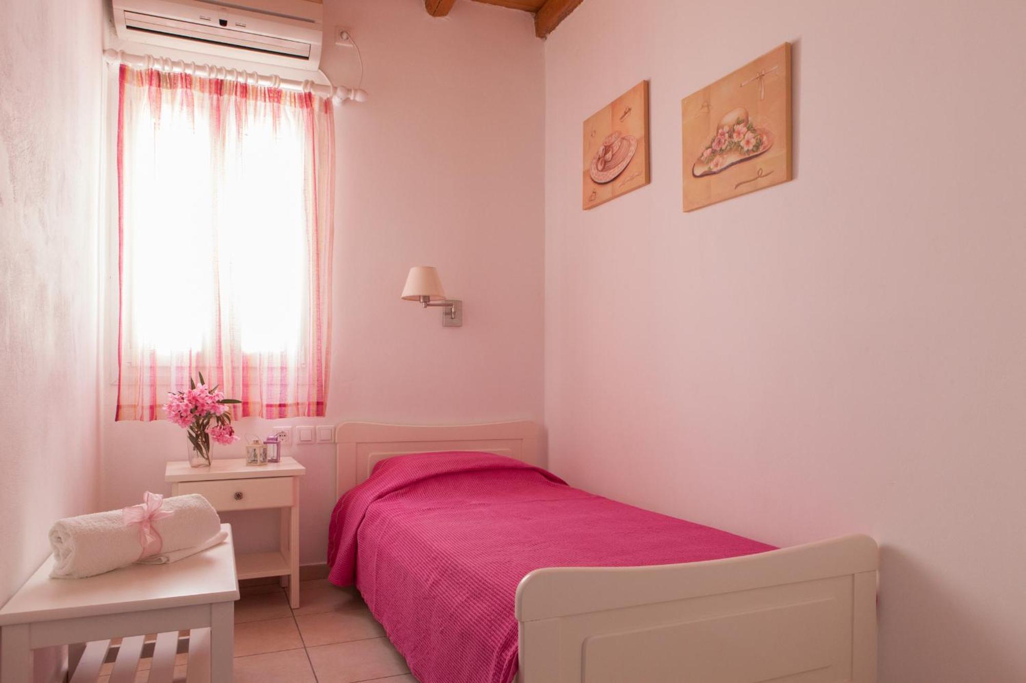 Ergina Summer Resort Antiparos Room photo