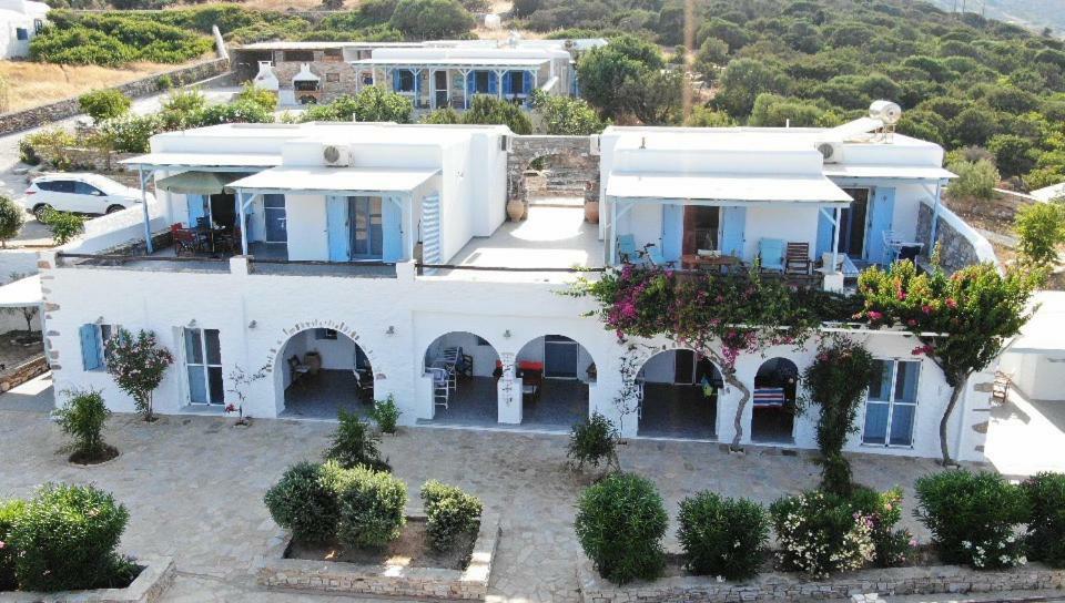Ergina Summer Resort Antiparos Exterior photo