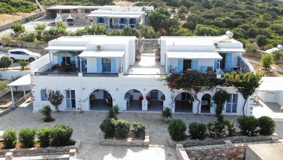 Ergina Summer Resort Antiparos Exterior photo